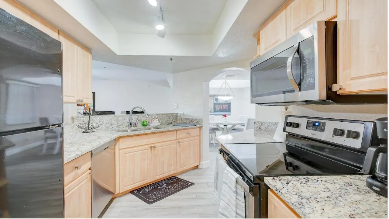 Excellent Location,Relax In The Heart Of The City!! By Kivoya Phoenix