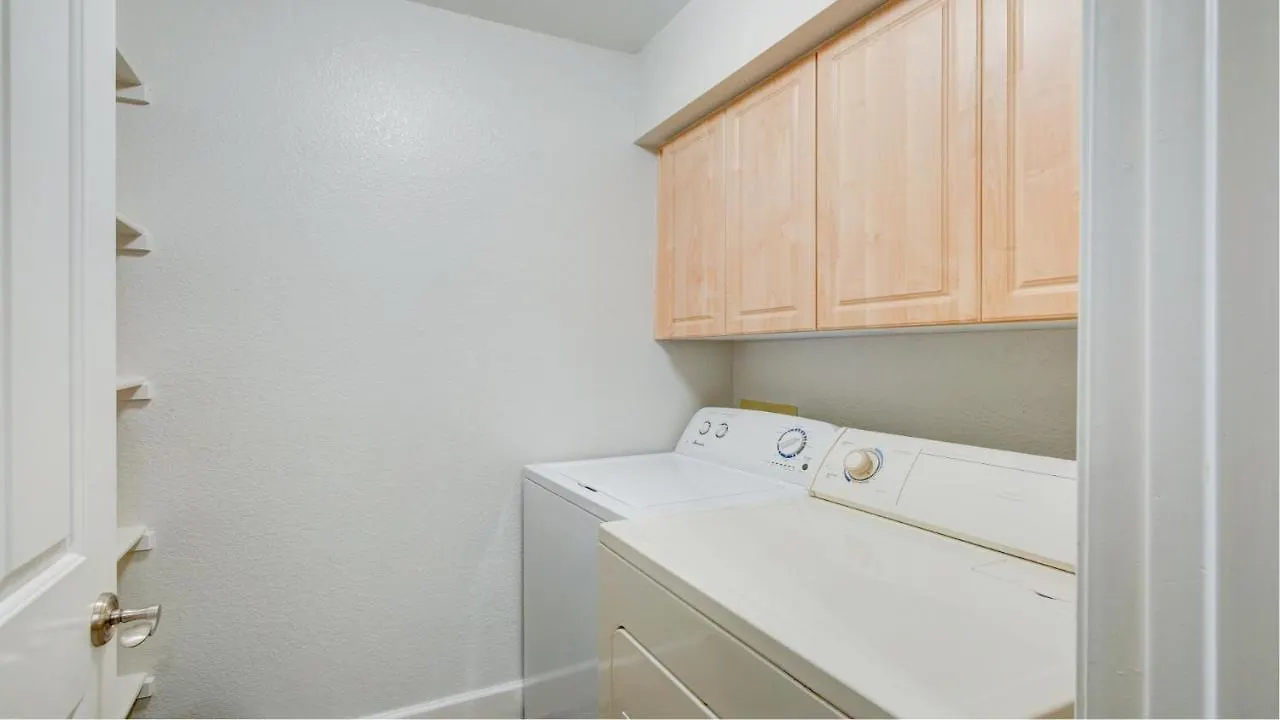 Excellent Location,Relax In The Heart Of The City!! By Kivoya Phoenix